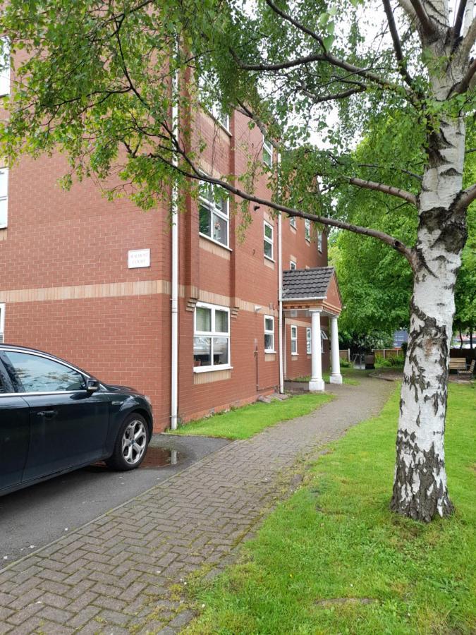 Comfortable 2 Bed Apartment 2Nd Floor Contractors Families Close To City Centre Occasional Bed Available Coventry Exterior photo